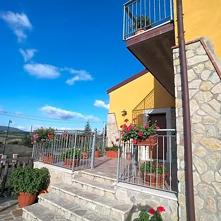 Panzió Lacus Pensilis Castel Lagopesole