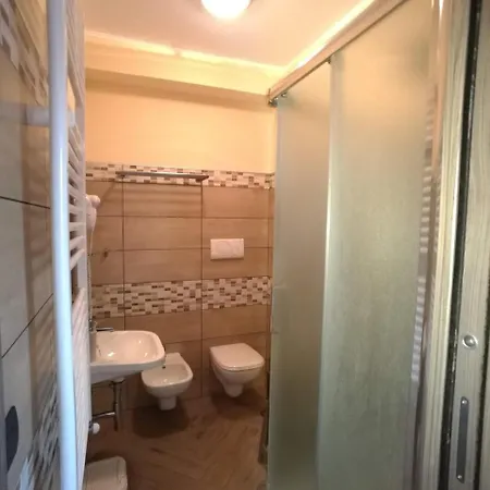 Lacus Pensilis Castel Lagopesole