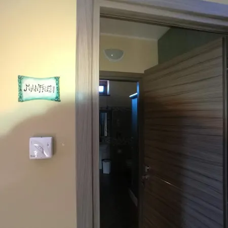 Lacus Pensilis Oda ve Kahvaltı 4*
