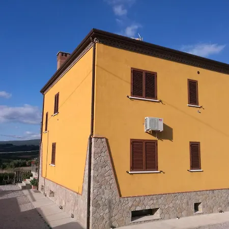 Panzió Lacus Pensilis Castel Lagopesole